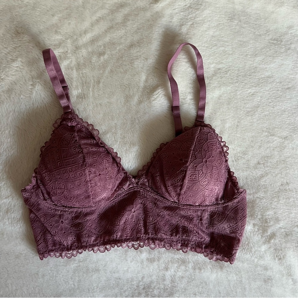 Lacy Mauve Bralette - Picture 4 of 6